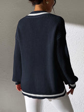 Load image into Gallery viewer, Contrast Trim V-Neck Long Sleeve Sweater