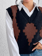 Load image into Gallery viewer, Contrast V-Neck Sweater Vest