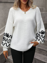 Load image into Gallery viewer, Contrast Drop Shoulder Round Neck Sweater
