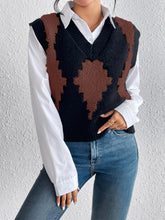 Load image into Gallery viewer, Contrast V-Neck Sweater Vest