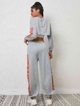 Load image into Gallery viewer, Cropped Sweatshirt and Sweatpants Set