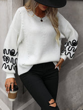 Load image into Gallery viewer, Contrast Drop Shoulder Round Neck Sweater