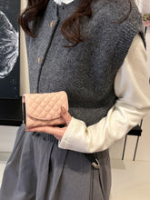 Load image into Gallery viewer, 274519f3-b0b6-400a-94b5-74ce4cc67a91-Max