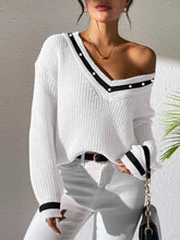 Load image into Gallery viewer, Contrast Trim V-Neck Long Sleeve Sweater