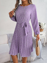 Load image into Gallery viewer, Ditsy Floral Tie Waist Pleated Dress