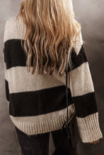 Load image into Gallery viewer, Color Block Round Neck Sweater