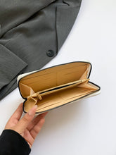 Load image into Gallery viewer, 70f9906a-834d-4ba1-b5ea-5739358d453c-Max