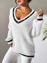 Load image into Gallery viewer, Contrast Trim V-Neck Long Sleeve Sweater