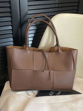 Load image into Gallery viewer, dfb8405e-113e-4aeb-af0c-9e887f4d9fb8-Max