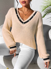 Load image into Gallery viewer, Contrast Trim V-Neck Long Sleeve Sweater