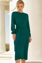 Load image into Gallery viewer, Round Neck Long Sleeve Pleated Sweater Dress