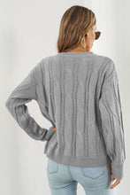 Load image into Gallery viewer, Round Neck Long Sleeve Sweater