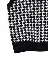 Load image into Gallery viewer, Houndstooth V-Neck Sweater Vet