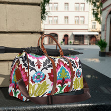 Load image into Gallery viewer, Paisley Waterproof Travel Bag