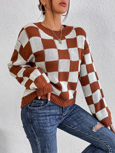 Load image into Gallery viewer, Checkered Round Neck Sweater