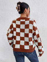 Load image into Gallery viewer, Checkered Round Neck Sweater