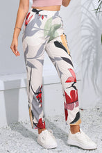 Load image into Gallery viewer, Floral Print Cropped Pants with Pockets
