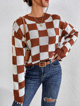 Load image into Gallery viewer, Checkered Round Neck Sweater