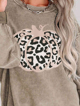 Load image into Gallery viewer, Leopard Pumpkin Graphic Ribbed Sweatshirt