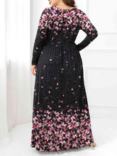 Load image into Gallery viewer, Plus Size Round Neck Maxi Dress with Pockets