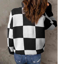 Load image into Gallery viewer, Checkered Half Zip Long Sleeve Sweater