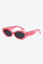Load image into Gallery viewer, Polycarbonate Frame Wayfarer Sunglasses