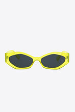 Load image into Gallery viewer, Polycarbonate Frame Wayfarer Sunglasses