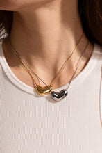 Load image into Gallery viewer, Heart Shape Pendant Necklace