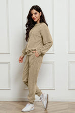 Load image into Gallery viewer, Round Neck Sweatshirt and Sweatpants Set