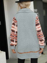 Load image into Gallery viewer, Geometric Zip-Up Collared Sherpa Jacket
