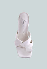 Load image into Gallery viewer, snatched intertwined toe ring heeled sandals-9