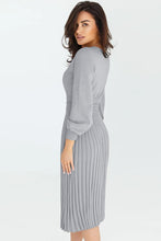 Load image into Gallery viewer, Round Neck Long Sleeve Pleated Sweater Dress