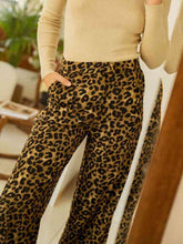 Load image into Gallery viewer, Leopard Wide Leg Pants