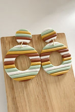 Load image into Gallery viewer, Round Shape Dangle Earrings