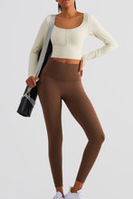 Load image into Gallery viewer, Scoop Neck Thumbhole Sleeve Cropped Sports Top