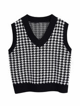 Load image into Gallery viewer, Houndstooth V-Neck Sweater Vet