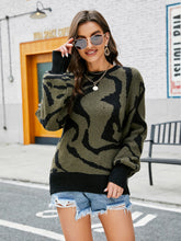 Load image into Gallery viewer, Printed Round Neck Long Sleeve Sweater