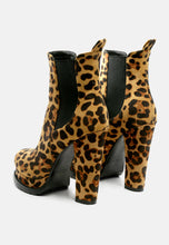 Load image into Gallery viewer, spire suede block heeled boots-2